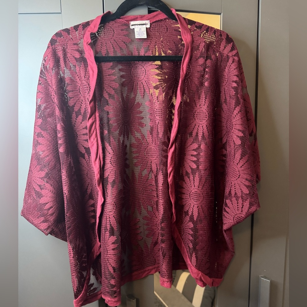 Wet Seal Plus Size Burgundy Floral Lace Kimono